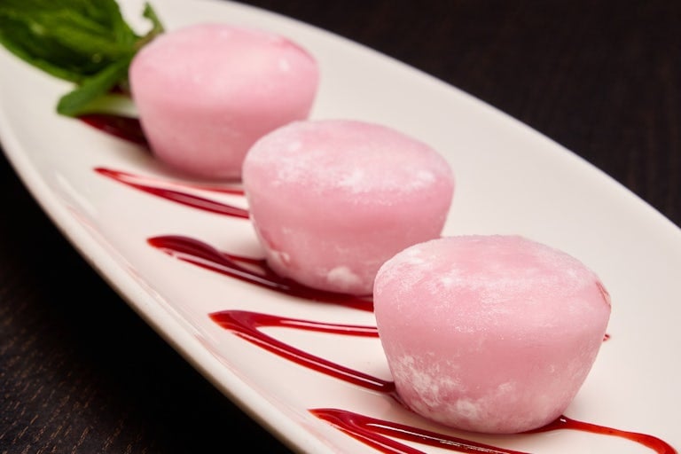 STRAWBERRY MOCHI ICE CREAM