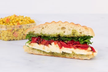 1/2 Vegetarian Pesto Caprese