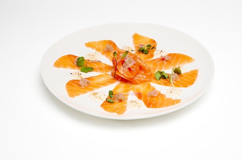 SALMON CARPACCIO