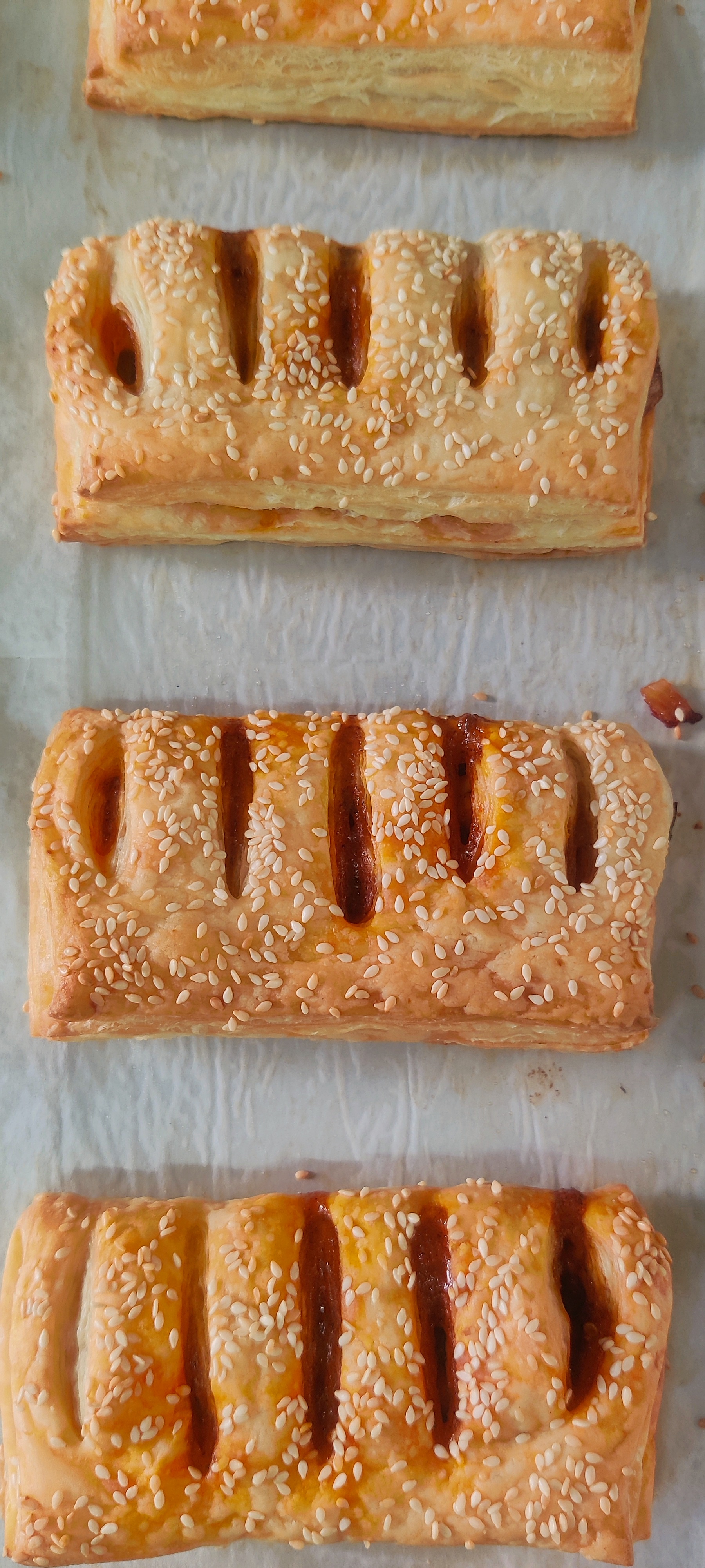Chilli Paneer Puff