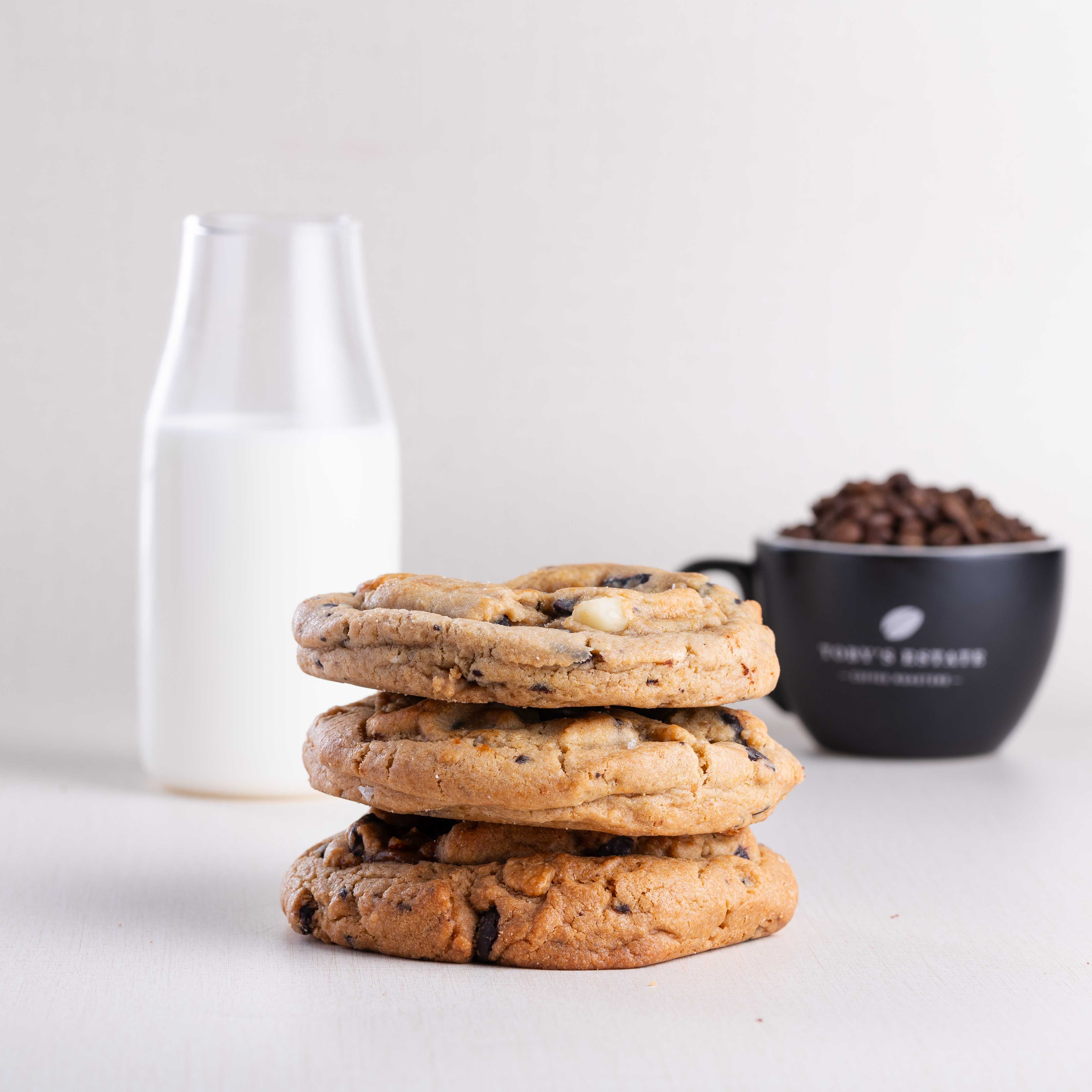 Luke Avenue Salty Caramel & Macadamia Cookies