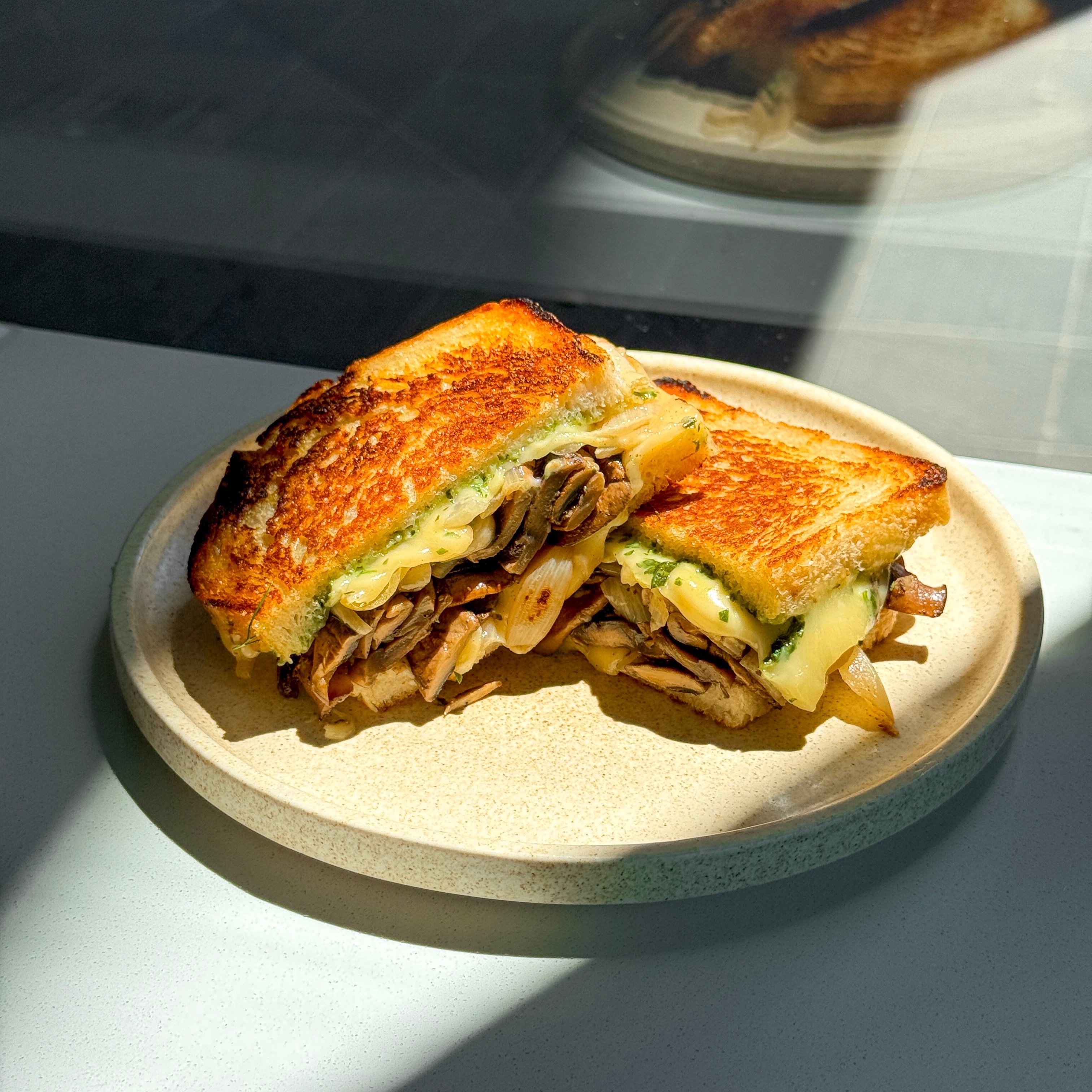 Mushroom Melt (v)