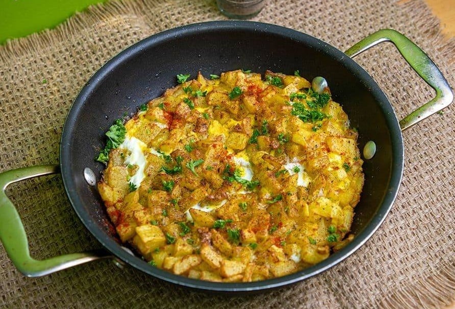 Mufarakah Potato (Fried Potato with 3 Omega-3 Eggs )
